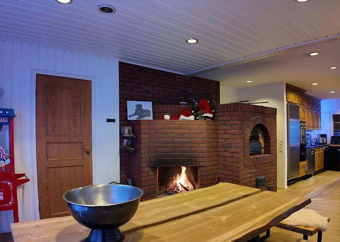 Arctic Luxe Retreat Villa *